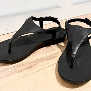 FitFlop Lainey Sandal NWOT
